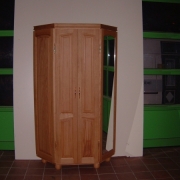 Dielenschrank